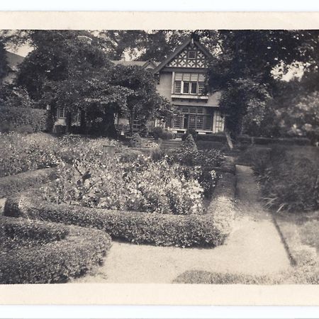 The Baker House 1650 Bed & Breakfast East Hampton Exterior photo